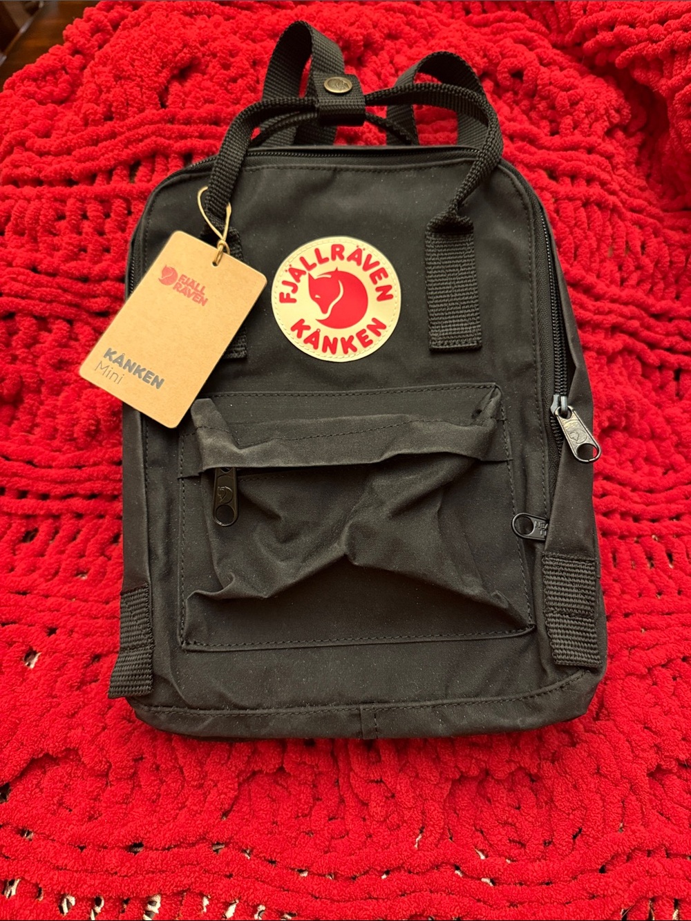 Fjallraven Kanken Mini pack  NWT  Black